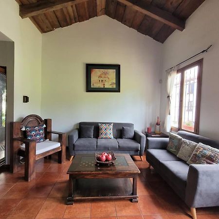 Villa Amplia casa Antigua Guatemala con pérgola y jardín Extérieur photo