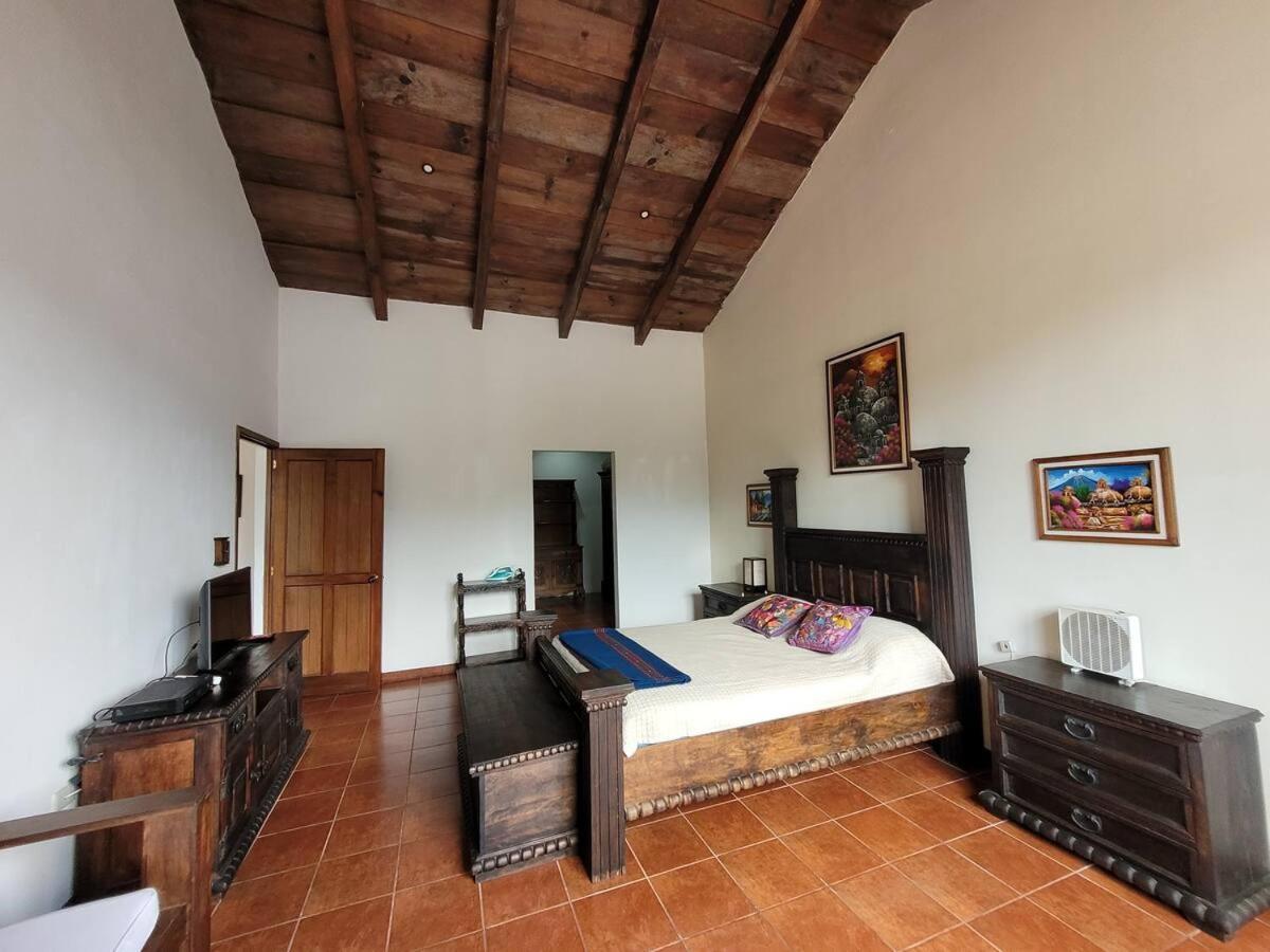 Villa Amplia casa Antigua Guatemala con pérgola y jardín Extérieur photo