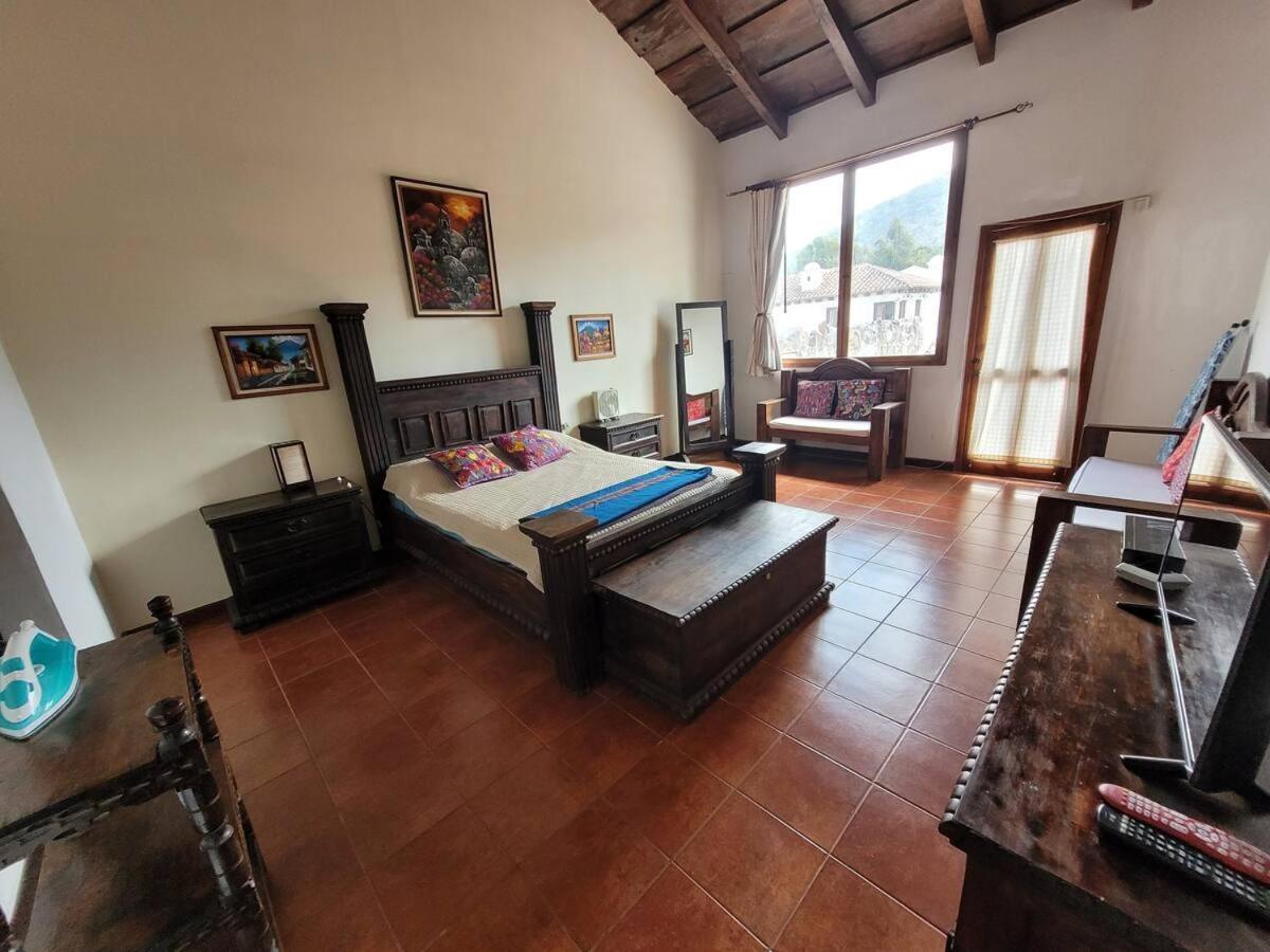 Villa Amplia casa Antigua Guatemala con pérgola y jardín Extérieur photo